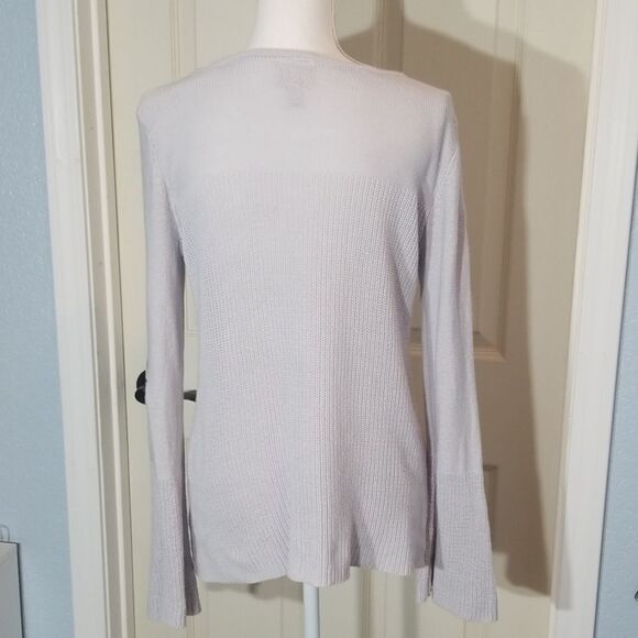 💸 3/12$-St John's Bay, floral knit bell sleeve sweater - Picture 6 of 8